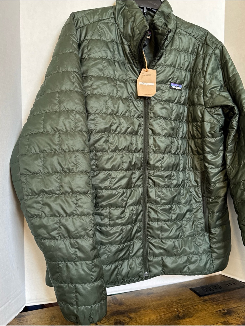 Patagonia Men’s Nano Puff Jacket Lightweight Compact Green Large NEW - Picture 3 of 8